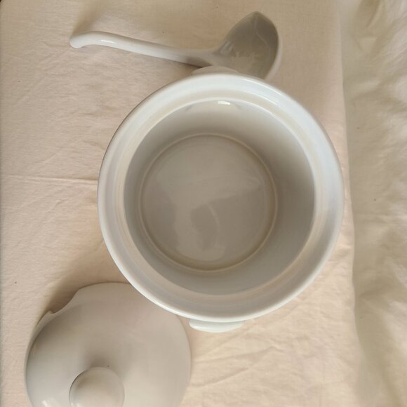 Vintage Campbells Soup Tureen - Picture 2 of 4